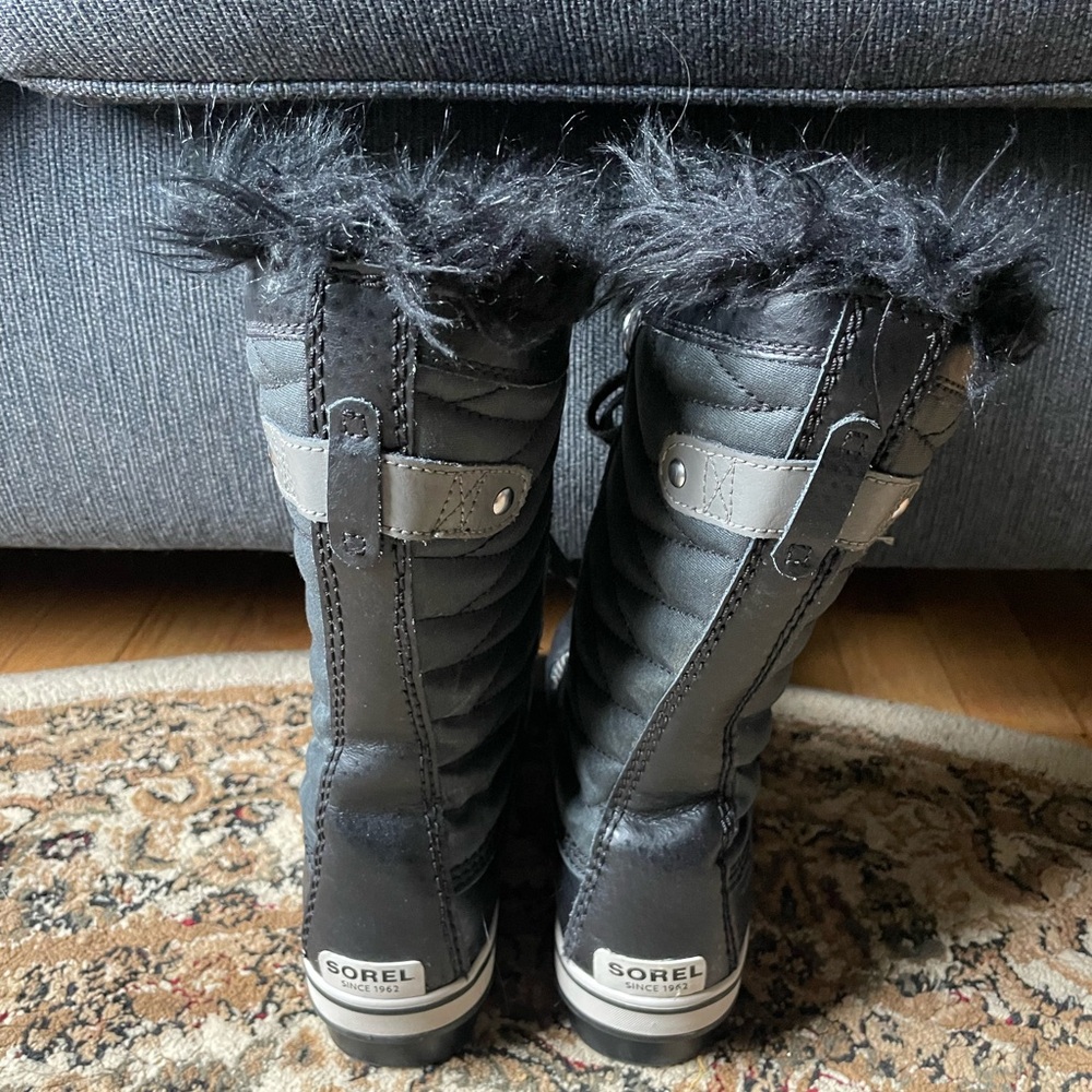 Sorel Tofino II Youth Waterproof Boot Size 4 Black Warm Winter Outdoor Hiking - Picture 4 of 7